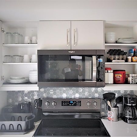 Serene 2 Bedroom Condo With Balcony And Lakeview Winnipeg Exterior foto