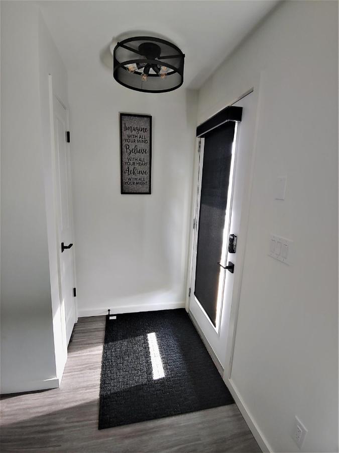 Serene 2 Bedroom Condo With Balcony And Lakeview Winnipeg Exterior foto